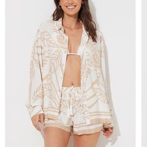 Ocean Drive Tan Abstract Leaf Printed Rayon Button Up shirt Medium cover up